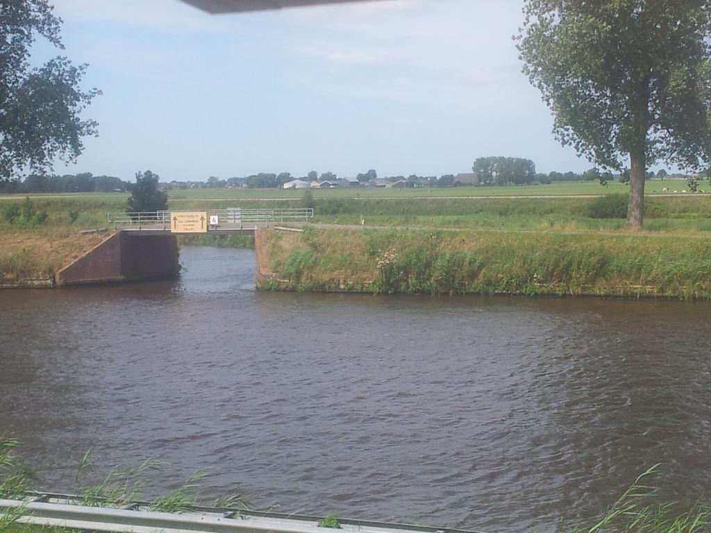Groningen Buiten B&B Zuidhorn Ruang foto