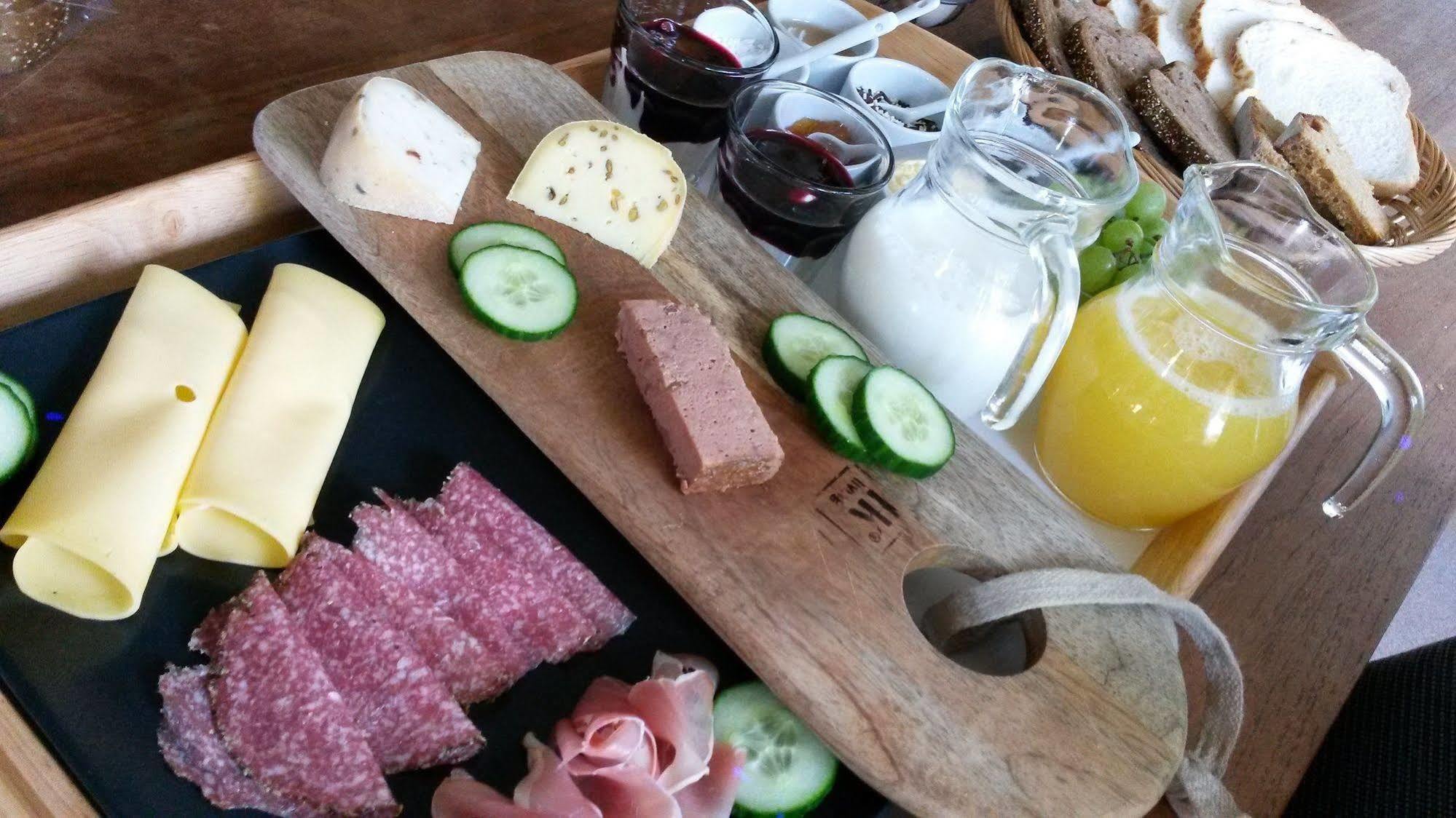 Groningen Buiten B&B Zuidhorn Bagian luar foto